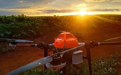 Pulverização de microbiológicos via drone reduz custos e utiliza 26 vezes menos água